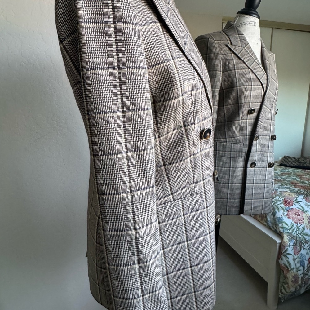 REISS Plaid Double-Breasted Blazer - Picture 3 of 7